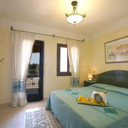 Rezort Nicolaus Club Torre Moresca 4*