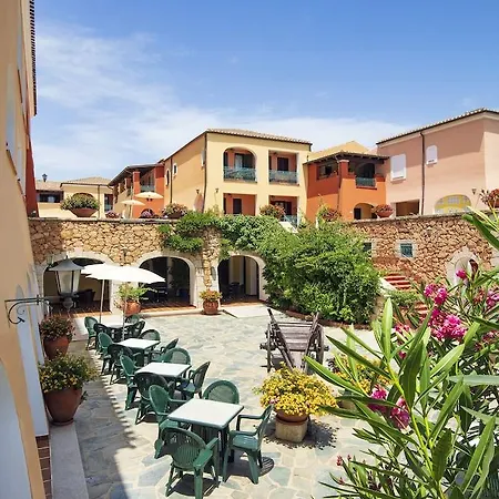 Resort Nicolaus Club Torre Moresca 4*