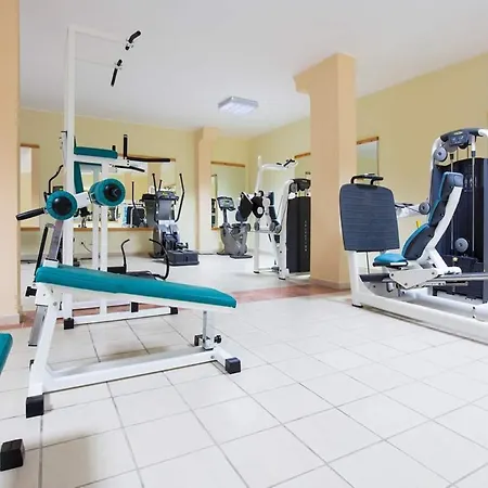 Nicolaus Club Torre Moresca 4* אורוסיי
