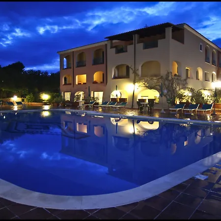 Nicolaus Club Torre Moresca Üdülőközpont 4*