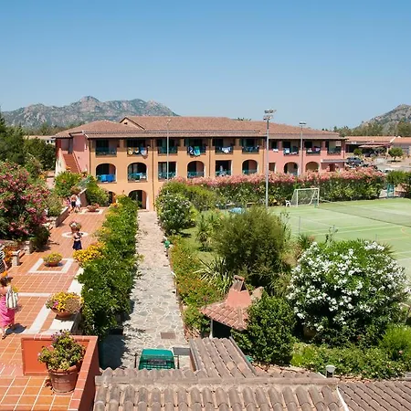 Nicolaus Club Torre Moresca 4* אורוסיי