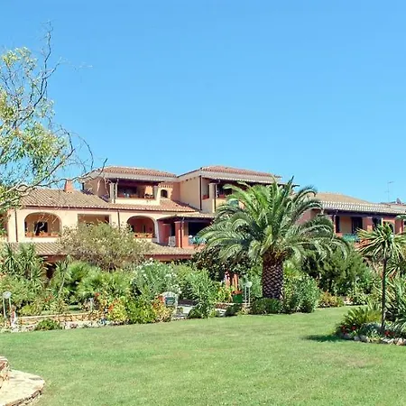 אתר נופש Nicolaus Club Torre Moresca