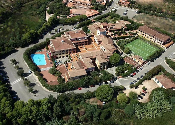 Nicolaus Club Torre Moresca Üdülőközpont 4*